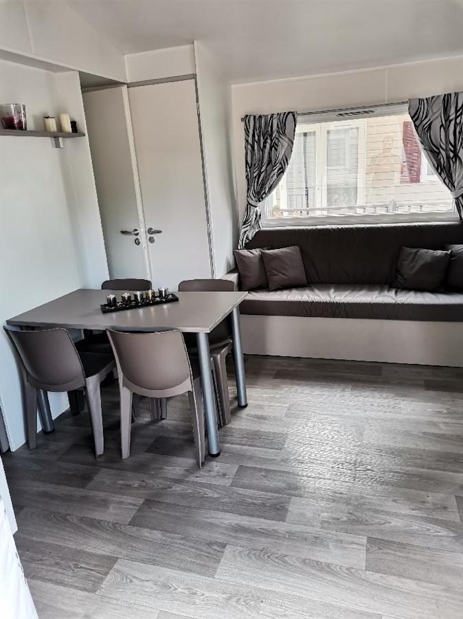 Camping Valras Climatise Hotel Sérignan Buitenkant foto